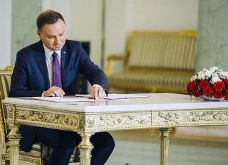 Jerzy Rozenek: Pan Prezydent Andrzej Duda zachował się jak trzeba!