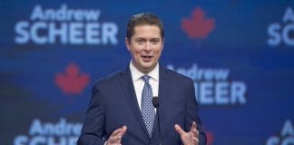 Scheer przed Trudeau