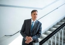 Bernier szykuje się do debaty