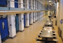 Aby więzień mógł sobie bezpiecznie dać w żyłę