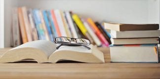 Ligęza: BIAŁO, CZARNO I CZERWONO