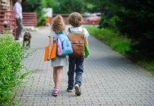 Nauczycielka mówiła 6-latce, że dziewczynki nie istnieją – sprawa trafia do sądu