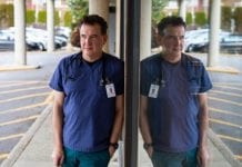 98 000 dolarów zniknęło z konta jego niepełnosprawnej córki