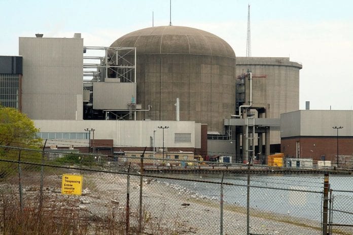 1024px-Pickering_Nuclear_Plant