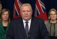 Liberałowie depcą po piętach konserwatystom