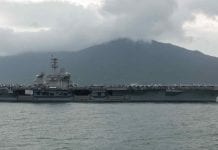 Lotniskowiec zaatakowany koronawirusem