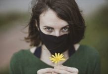 Badania we Włoszech: 60 proc. pacjentów z Covid-19 straciło węch, 88 proc. – smak