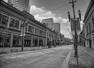 Michalkiewicz: Bolesny powrót do rzeczywistości