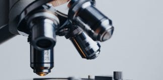 Kumor: Dzięki nauce spłaszczyliśmy krzywą?