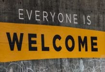 Niezbyt transparentna amerykańska firma konsultingowa stoi za dramatycznym wzrostem imigracji w Kanadzie