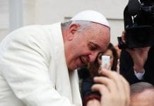 Bracia wezwali do modłów, papież Franciszek popiera