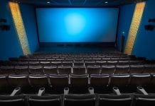 Cineplex zwalnia ludzi i nie otwiera kin w Ontario