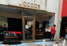 USA: kolejna noc zamieszek i protestów, są zabici i ranni