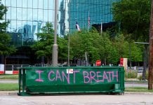 Były policjant Derek Chauvin winny zabójstwa George’a Floyda.