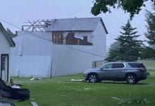 Dwa tornada w pobliżu London