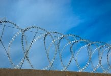 Trump zapowiada dwukrotne wydłużenie muru na granicy z Meksykiem