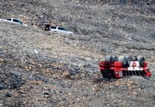 Autobus z turystami dachował w drodze na lodowiec. 3 osoby nie żyją