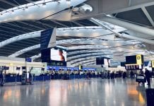 Przyjeżdżający z 75 krajów – w tym Polski – zostaną od poniedziałku zwolnieni z obowiązku 14-dniowej kwarantanny po przyjeździe do Wielkiej Brytanii