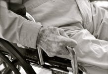 540 mln dolarów na ochronę seniorów w Ontario przed COVID-19