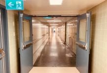 Politycy z Kolumbii Brytyjskiej naciskają na Ottawę, by powstrzymała “turystykę porodową”