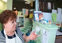 Paszporty w Kanadzie, jak w PRL-u?