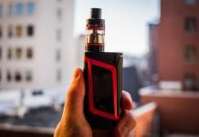W czasie pandemii młodzi odstawiają e-papierosy