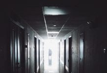 Rasizm w służbie zdrowia w Quebecu: śmierć 37-letniej Indianki wstrząsnęła politykami