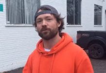 Właściciel Adamson BBQ zwolniony z aresztu za kaucją musi pozostać co najmniej 200 metrów od restauracji