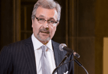 Sąd w Winnipegu nie zgodził się na nabożeństwa samochodowe drive-in