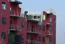 Dwie osoby nie żyją, cztery w szpitalu po zawaleniu się części budynku w London, Ontario