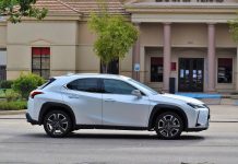 Z podjazdu w Toronto do kontenera i do Zjednoczonych Emiratów Arabskich