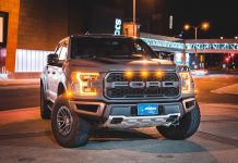 Poduszki powietrzne i opony w 275 tysiącach fordów do wymiany