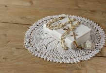 Rozenek: “Ceremonia rozkwitania” zamiast Pierwszej Komunii Świętej