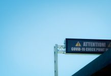 Trudeau popiera wprowadzenie zakazu podróży między prowincjami