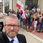 Grzegorz Braun na czarnej liście “wrogów Ukrainy”