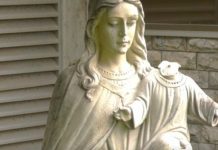 Wandale zniszczyli figurę Maryi Dziewicy i Dzieciątka Jezus w Sudbury