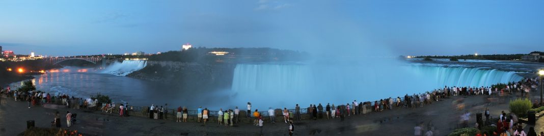 niagara-falls-2694993_1920