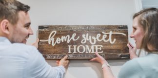 PORADNIK DLA KUPUJĄCYCH DOM