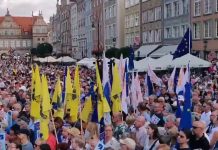 Tusk wzywa Kaczyńskiego “na ubitą ziemię”