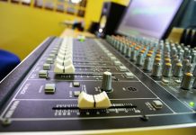 Sejm przegłosował „lex TVN”.