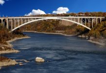 Do USA z Kanady nie tak szybko