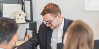 PRAWNIK I JEGO ROLA W TRANSAKCJACH REAL ESTATE