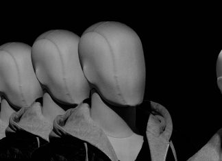 Kumor: Wytresowani do bezmyślności