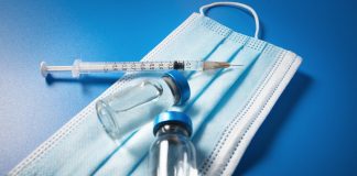 Matka i córka przez pomyłkę zaszczepione na COVID