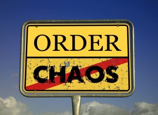 Michalkiewicz: Zanim zapanuje porządek