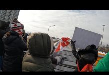 Manifestacja poparcia dla konwoju truckerów jadących do Ottawy