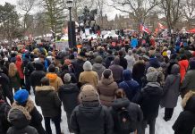 Przeciwko apartheidowi QR w Kanadzie