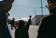 Koniec dyskryminacji rasowej! Obywatelstwo dla wszystkich!