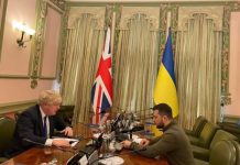 Ukraina: Zełenski: Wizyta Johnsona w Kijowie pokazuje, że dla wolności nie ma przeszkód