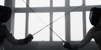 Kumor: Pchajmy młodzież na palcaty